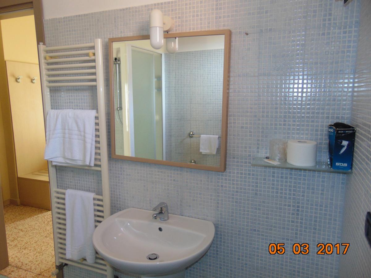 Hotel Mazzocchetti Città Sant’Angelo Kültér fotó