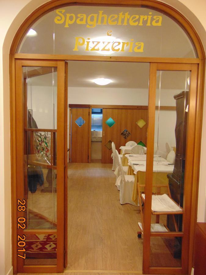 Hotel Mazzocchetti Città Sant’Angelo Kültér fotó